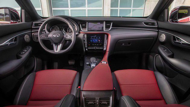 定位中型轿跑SUV 英菲尼迪QX55亮相2022成都车展 