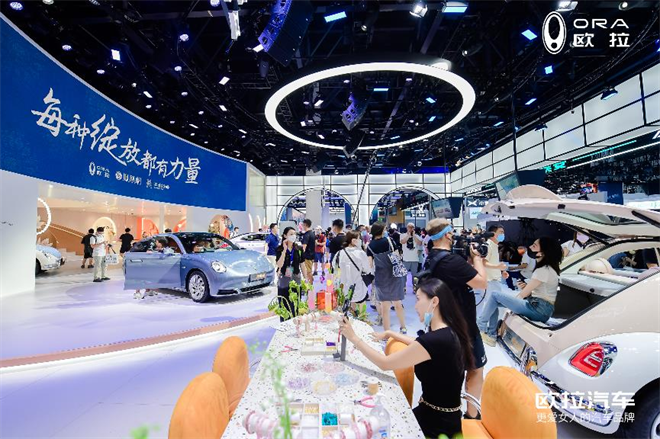 长城汽车焕新矩阵满电出击 五大美学展台燃炸2022成都车展