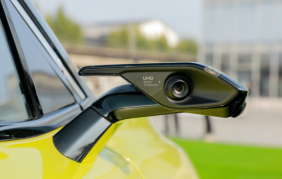 谁说华为智舱专供纯电车？“智能大魔王”北汽魔方上市9.99万起！