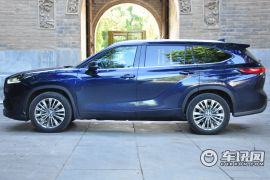 广汽丰田-汉兰达双擎-2.5L 四驱至尊版 7座