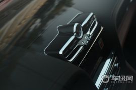 宾利-添越-4.0T V8 S