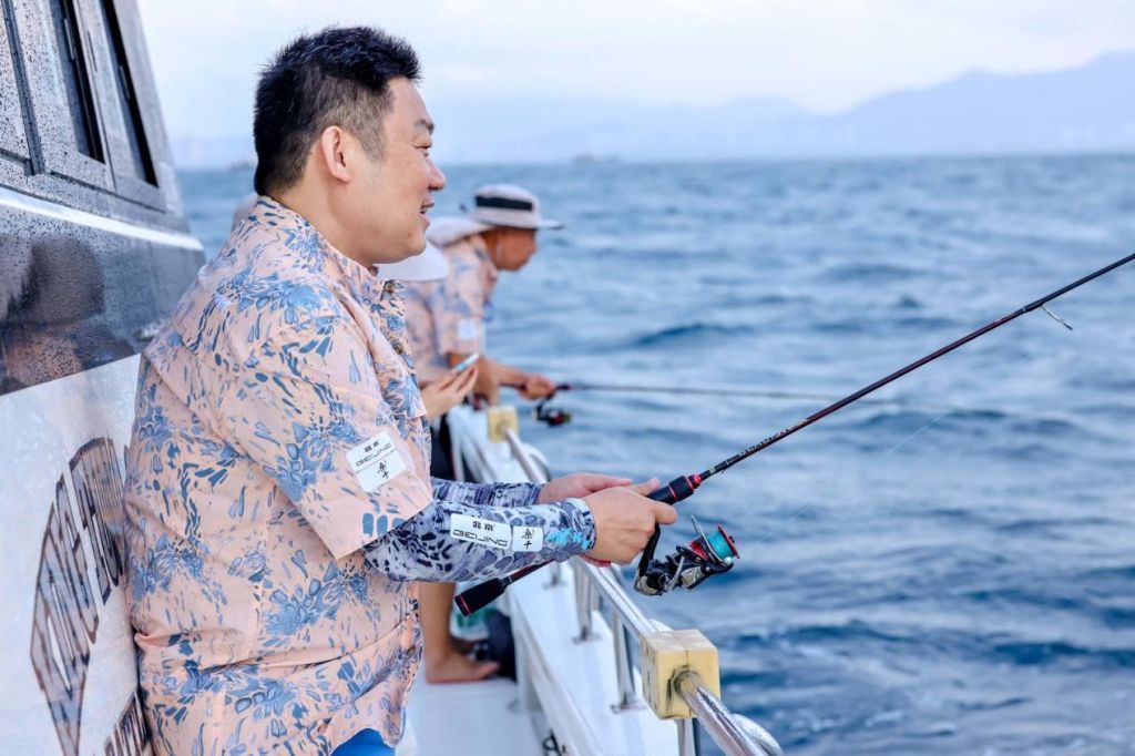新晋钓鱼利器北京X7 打卡“全国趣味级鱼塘”