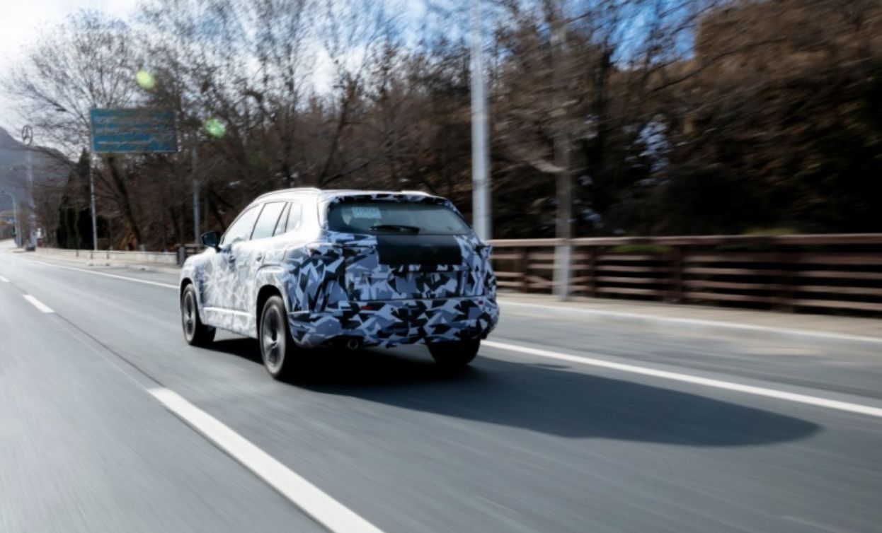 12月15日亮相 国产马自达CX-50实车谍照曝光