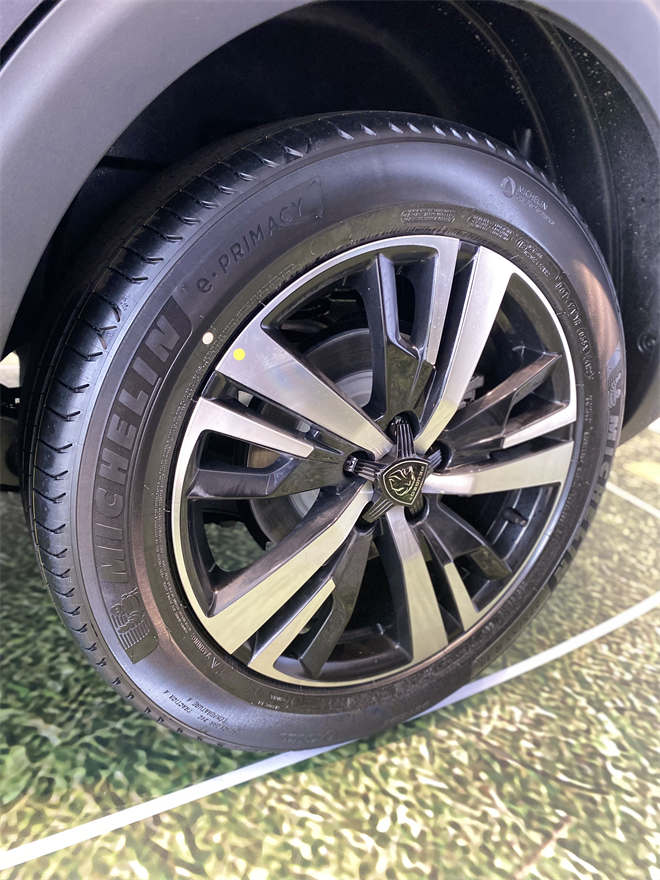 智能配置加猛料？东风标致新5008堪称20万级家用“国宝SUV”！