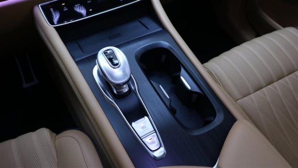 f_900x675_0_q87_autohomecar__Chtk3WPjRPCALBPXAAGbJDV2Xg4203