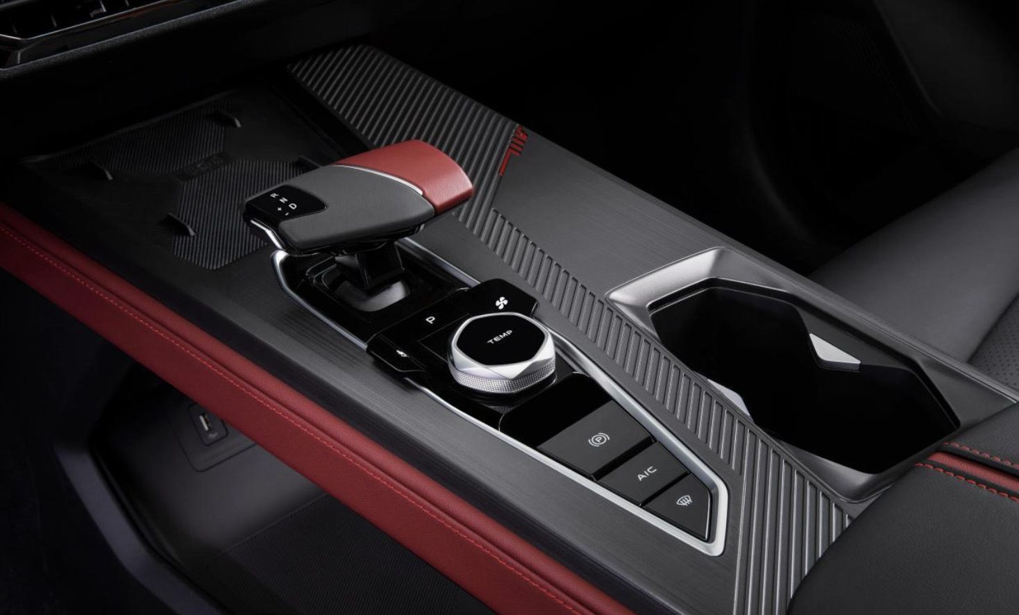 售价为12.79万元起 欧尚Z6 2.0T车型正式上市 