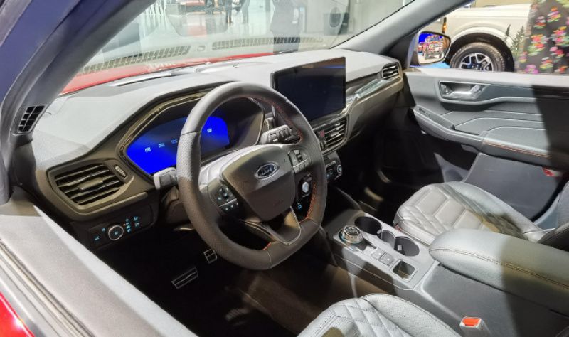 沿用现款车型设计 新款福特锐际亮相2023纽约车展