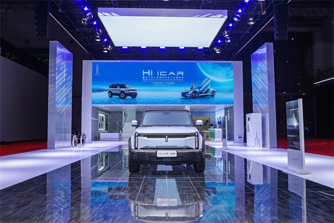 iCAR 03搭载太阳能充电系统，这才是真正的追光者！