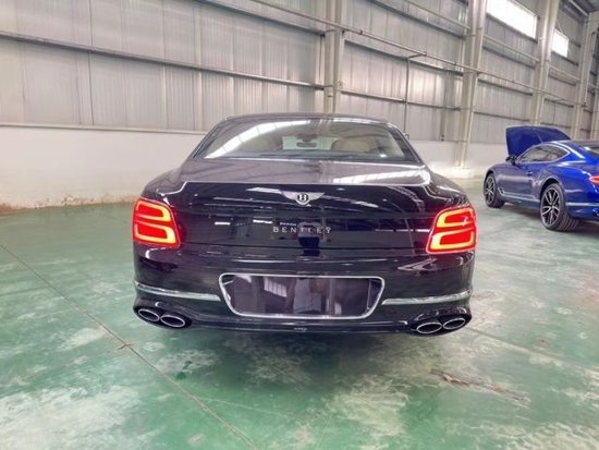 2023款宾利飞驰4.0V8雅度版提立省50万 