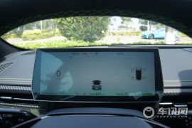 合众汽车-哪吒GT