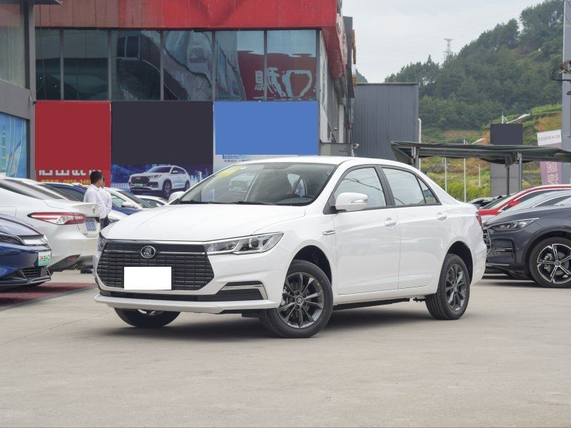 秦新能源正价销售12.99万起 可试乘试驾