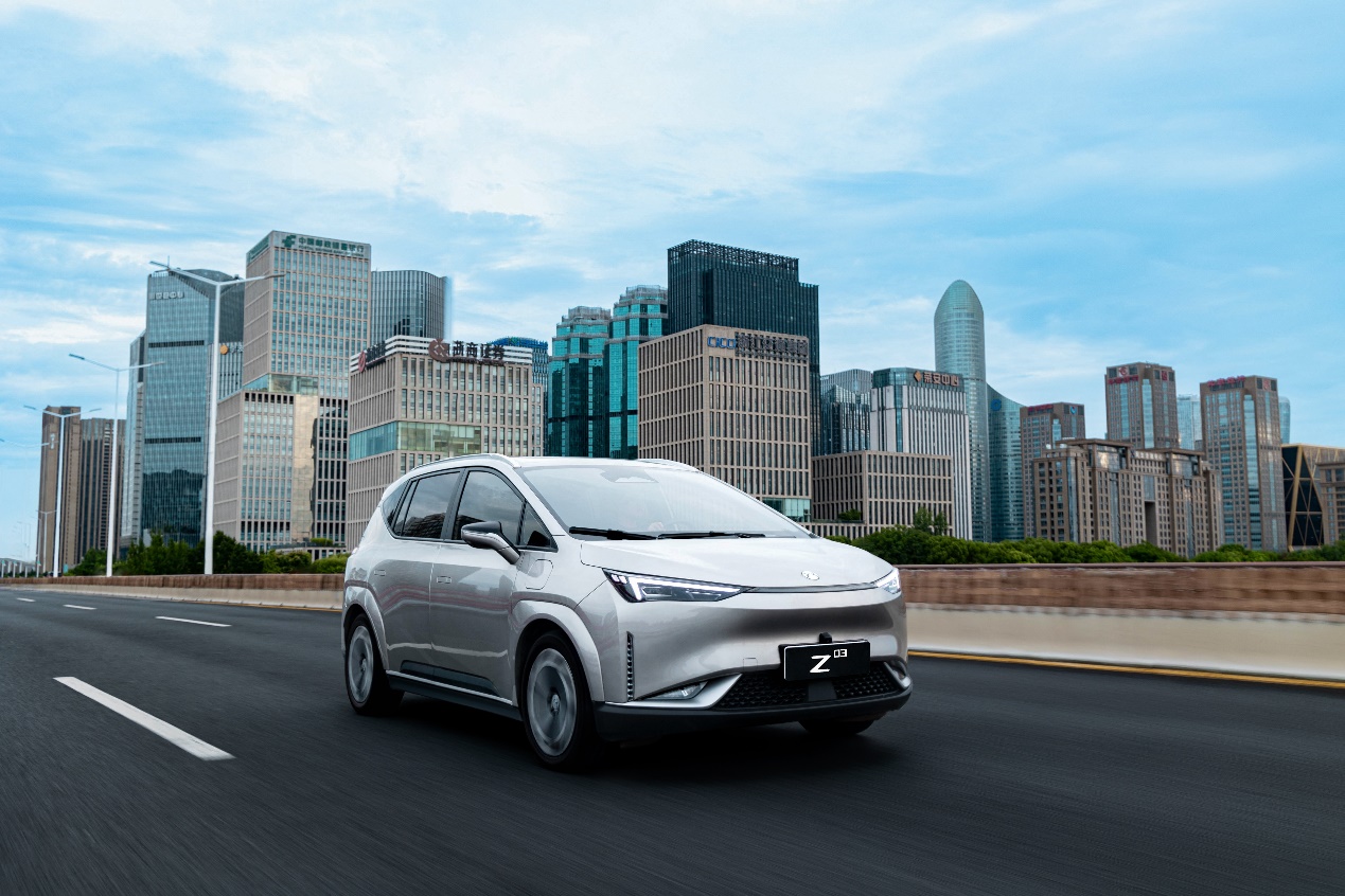 争做最懂15万级用户的SUV,合创Z03后发突围