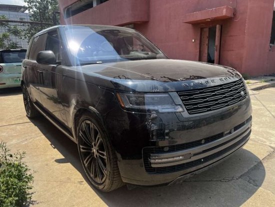 23款路虎揽胜行政4.4T汽油长轴7座售价 