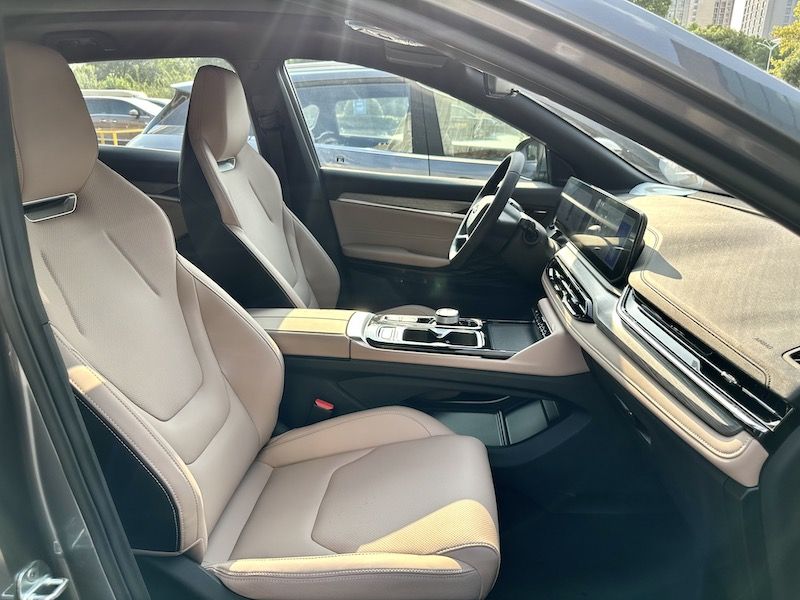 江淮首款插电式混动车型什么样？体验江淮QX PHEV