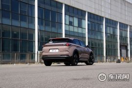 合众汽车-哪吒X