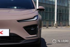 合众汽车-哪吒X