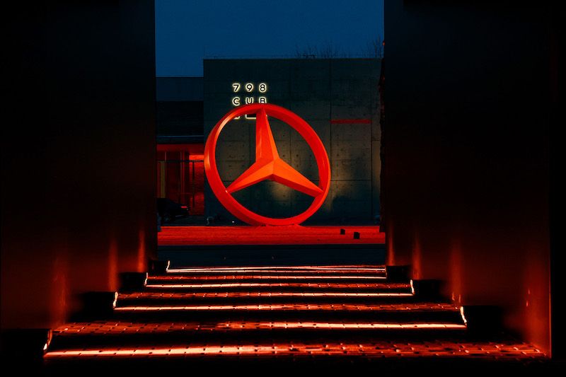 以科技赋能美学 梅赛德斯-奔驰科技艺术展开幕