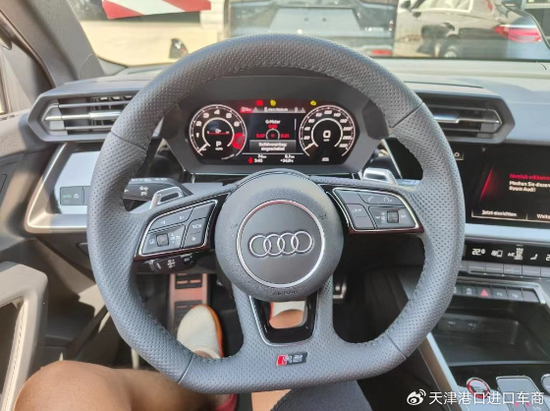 2023款奥迪RS3现车配置颜色可选65万起售 可分期全国