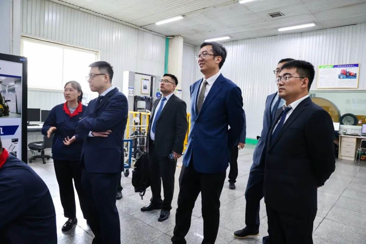 玲珑轮胎与京东养车达成战略合作，独家上线玲珑大师高端轮胎！