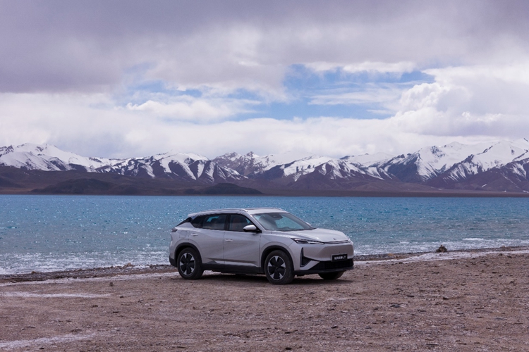 东风风神L7无补能2162.8公里往返穿越羌塘无人区