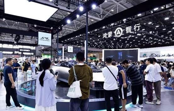 “华为系”组团参展粤港澳车展，瑞风RF8鸿蒙版登陆华南市场