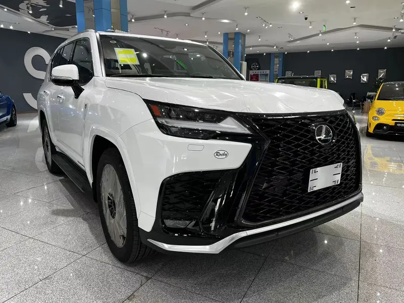 中东版24款雷克萨斯LX600大油箱天津现车优惠多