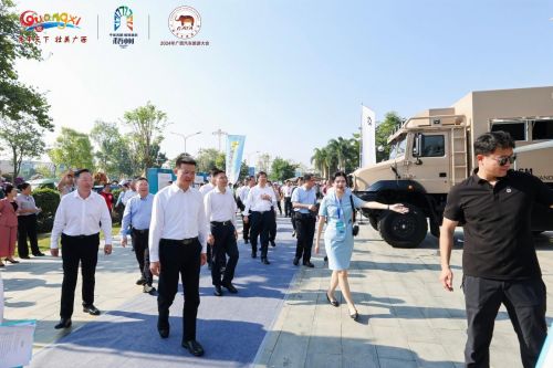 2024年广西汽车旅游大会暨一键游广西快乐新体验活动在梧州开幕