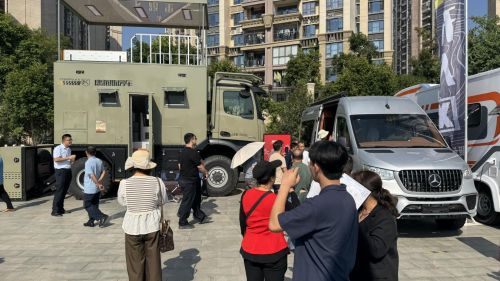 2024年广西汽车旅游大会暨一键游广西快乐新体验活动在梧州开幕