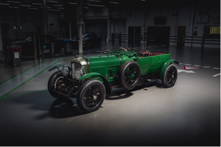 宾利Speed Six客户车型实现94年来首次交付Blower车型完成24小时