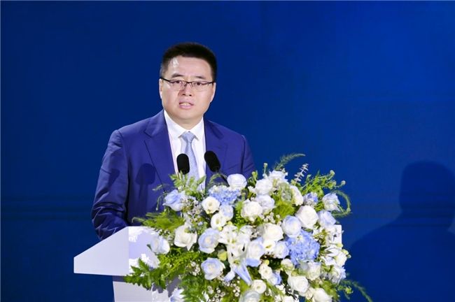 华为超充项目入选“2024全国交通与能源融合创新案例”