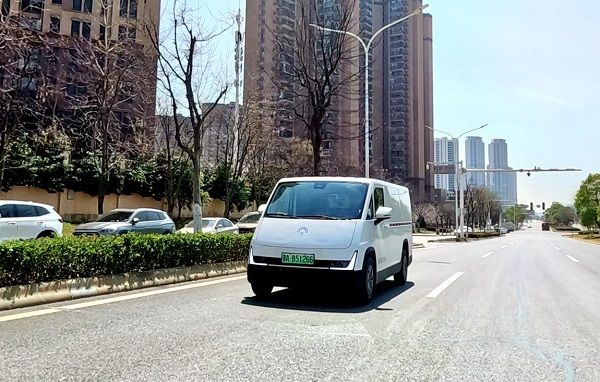 福田卡文乐福：解锁城配“新玩法”，女司机百公里场景实测