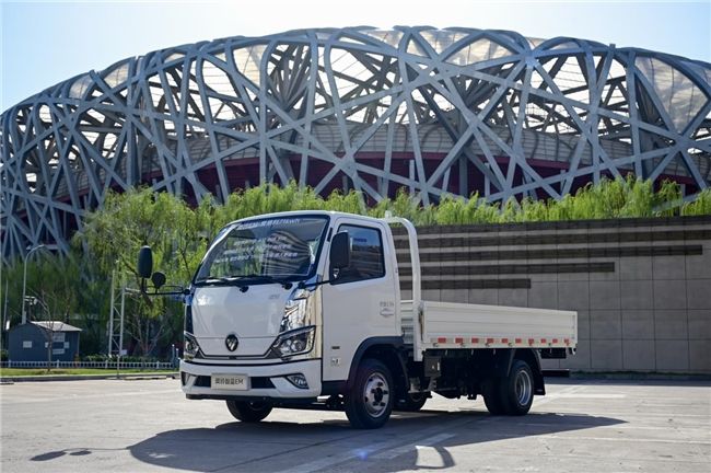 世界地球日新解：奥铃新能源轻卡370%增速背后的绿色物流革命