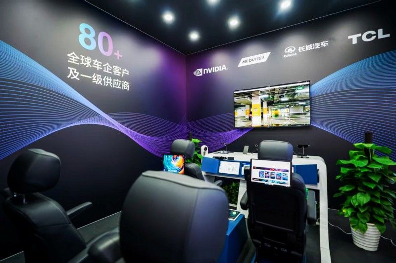 赛轮思AI携手行业领军企业展示xUI混合式、智能体化的AI助理平台