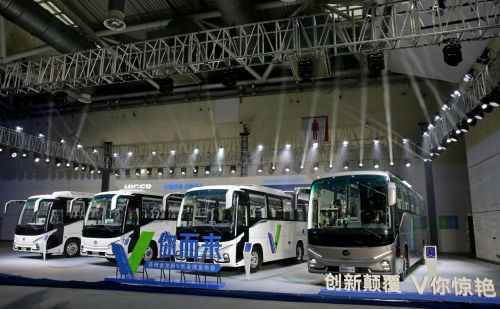 品质铸标杆！苏州金龙新V系获评“最值得信赖高端旅游客运车型”
