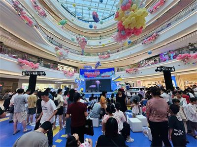 鹭岛智趣来袭 东风纳米06厦门首秀闪耀同安宝龙广场
