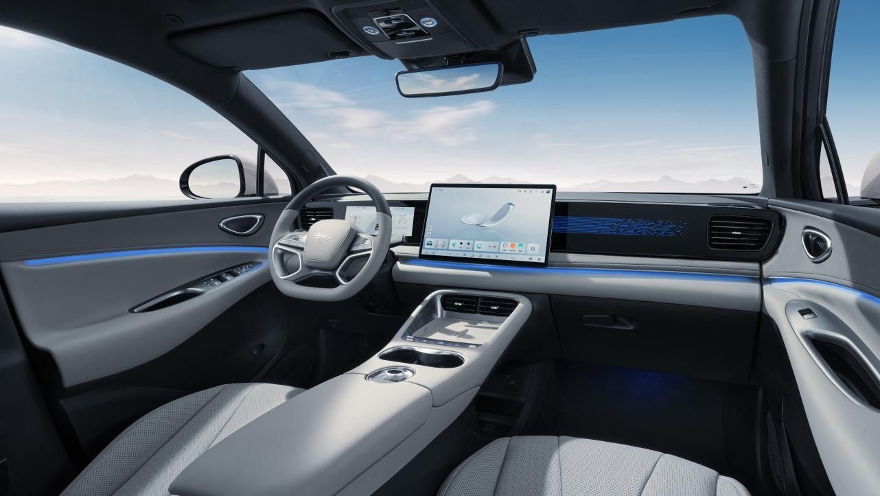 2025最值得期待中型SUV 比亚迪海狮06北京上市 售价13.98万起