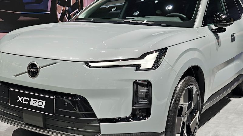 SMA架构赋能 沃尔沃全新XC70亮相成都车展
