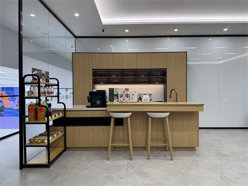 吉林恒亚比亚迪王朝网4S店华丽变身王者灵霄形象店