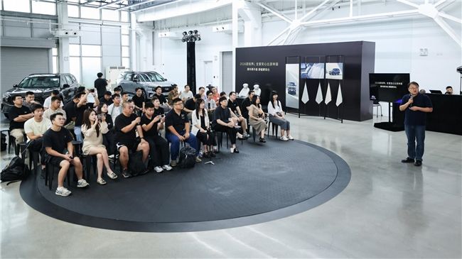 中配起即享二排座椅加热,26 款锐界 L 厉害了