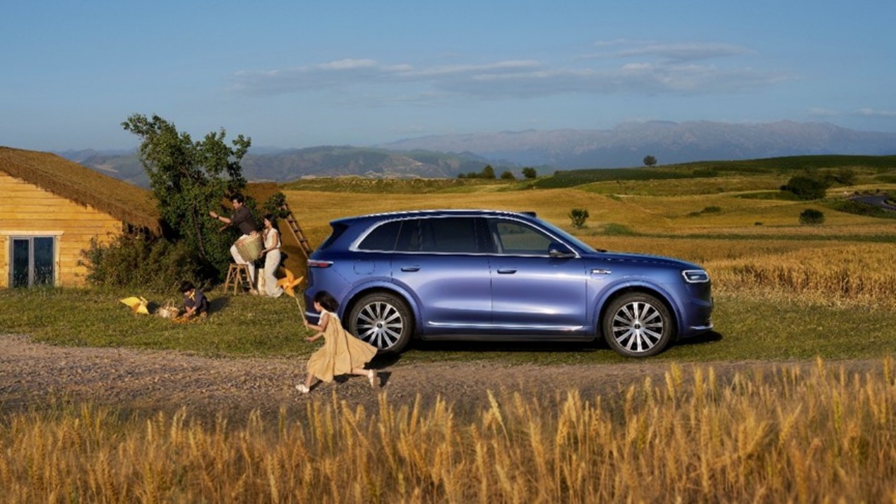 你好，新搭子！全新车载小艺一路伴行 引领未来出行新方向