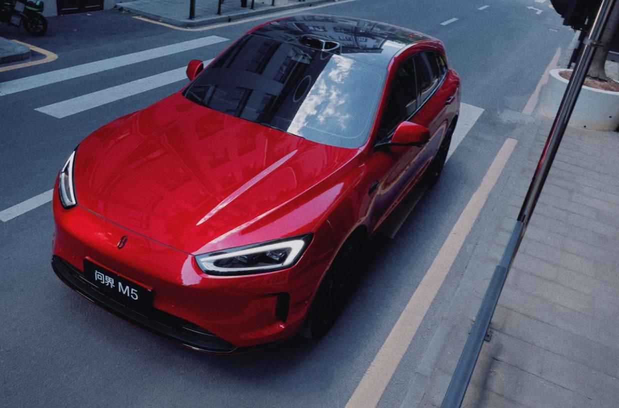 聚焦20-30万级智能SUV，问界新M5 Ultra与小米YU7谁更值得入？