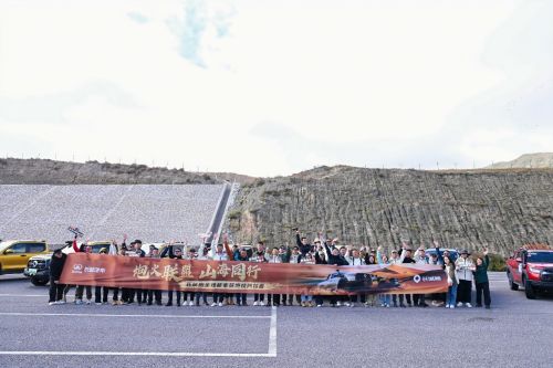 炮火联盟山海同行 长城炮全性能家族征战阿拉善 共享皮卡文化盛宴