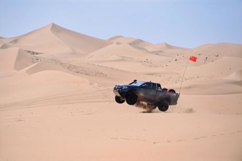 炮火联盟山海同行 长城炮全性能家族征战阿拉善 共享皮卡文化盛宴