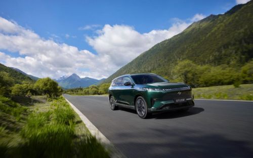 20 万预算首选！2026 款东风奕派 eπ008，性价比超顶的家庭 SUV