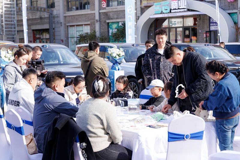 冰城邂逅传祺向往S9乾崑，22万级华系插混奏响幸福出行乐章