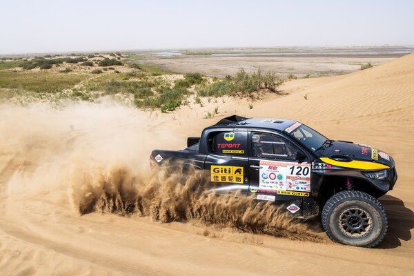 佳通越野AT200亮相阿拉善，以科技力征服旷野之路