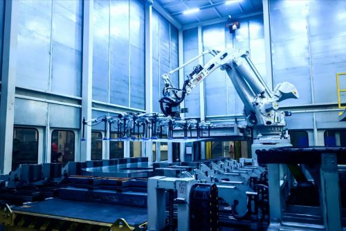  金刚炮第10万辆整车下线并交付 长城炮在厚道荆门造