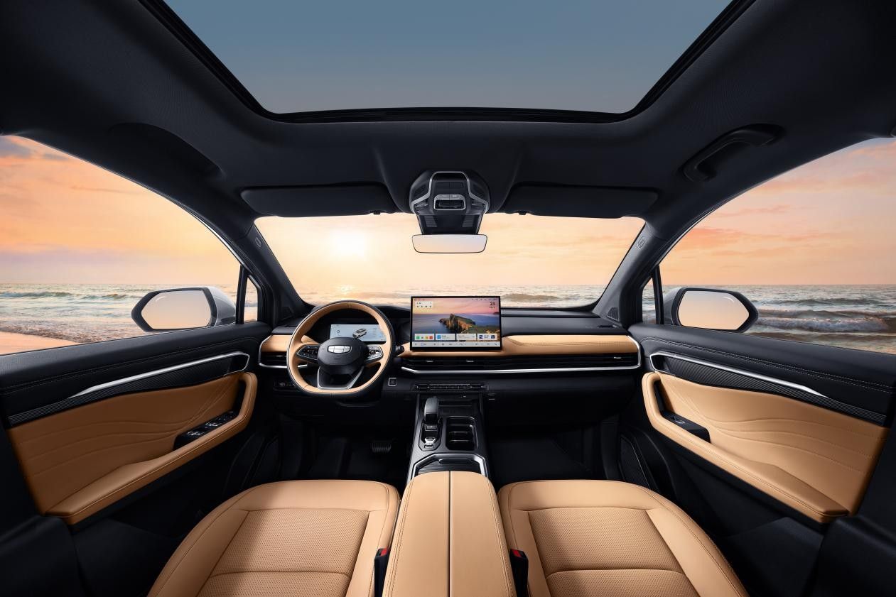 吉利第三代豪越L亮相 提供5/6/7座布局可选