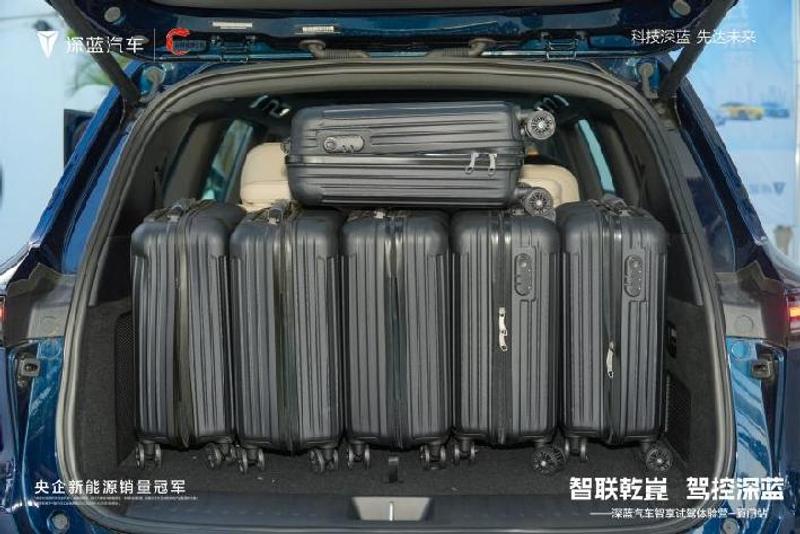 智驭未来 深蓝三车厦门演绎智慧出行新范式