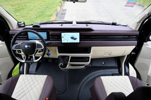 “产品+服务”双升级 苏州金龙引领旅游客运价值变革